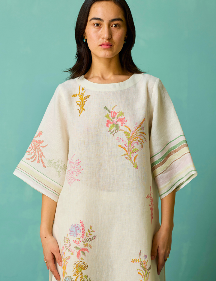 Nami-Curved-Hem-Kurta-A_c9f02261-4409-46e9-822a-8f2f1da33e45.png