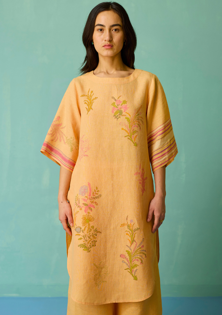 Nami Curved Hem Kurta