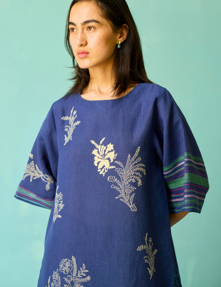 Nami Curved Hem Kurta