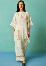 Nami Curved Hem Kurta