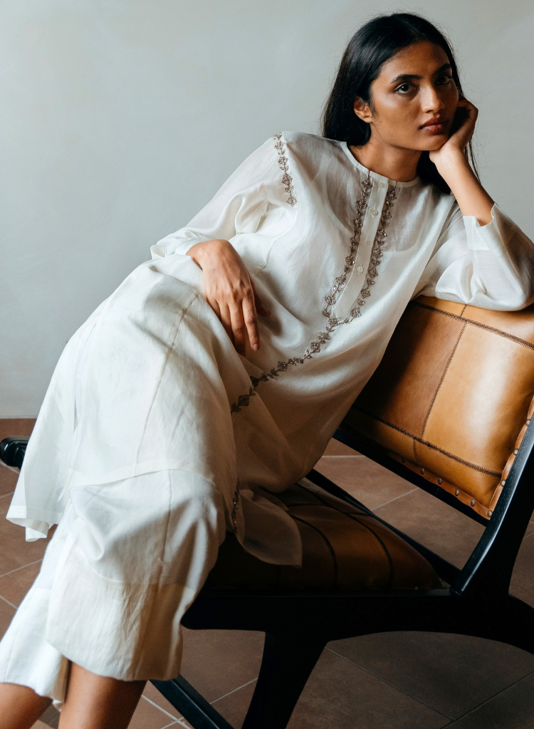 Nara Kalidar Kurta