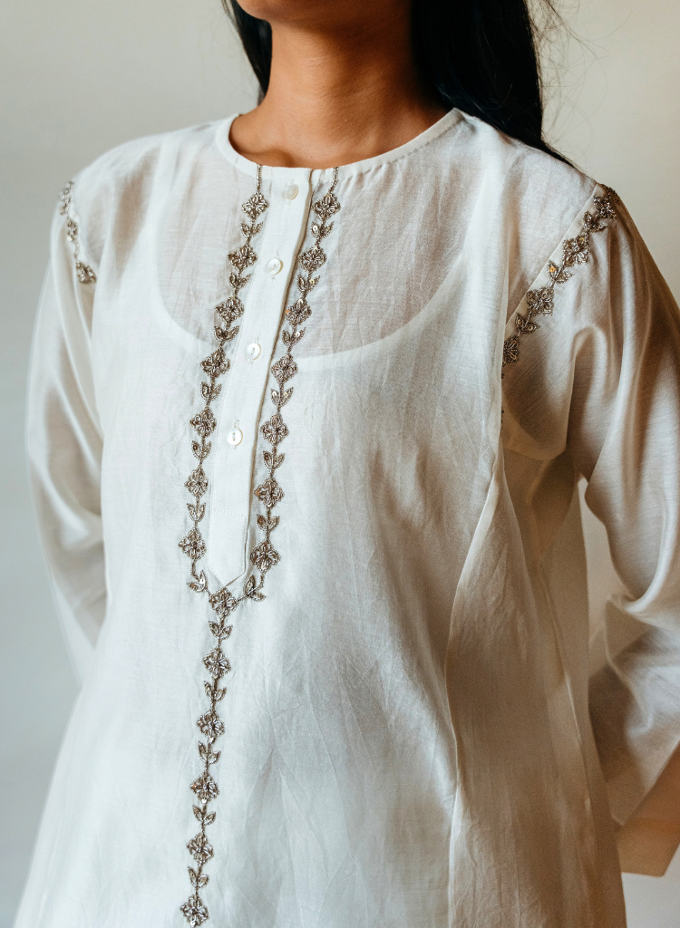 Nara Kalidar Kurta