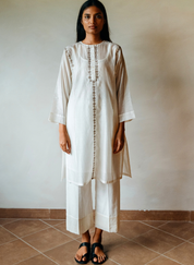 Nara Kalidar Kurta