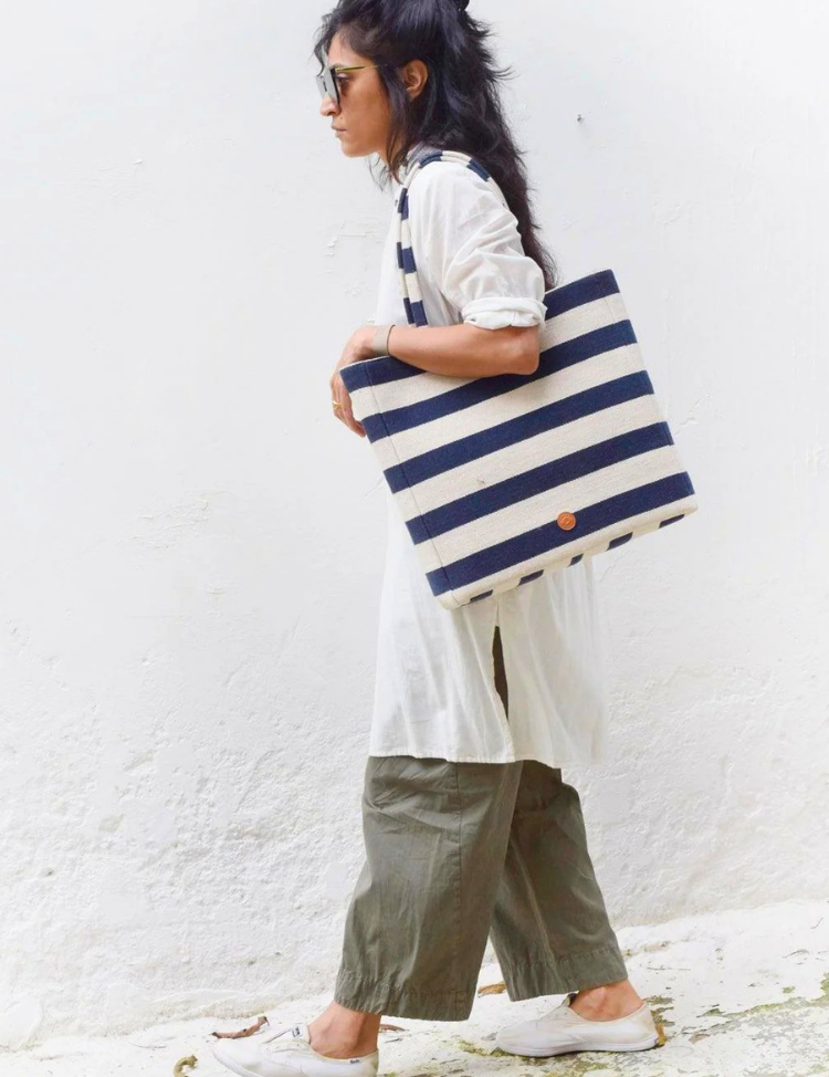 Navy-Nautical-Tote-B.png