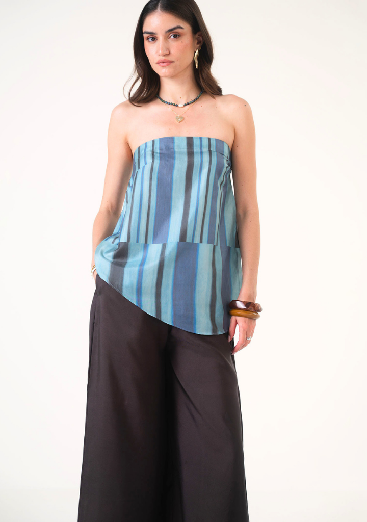 Nayla Asymmetric Top