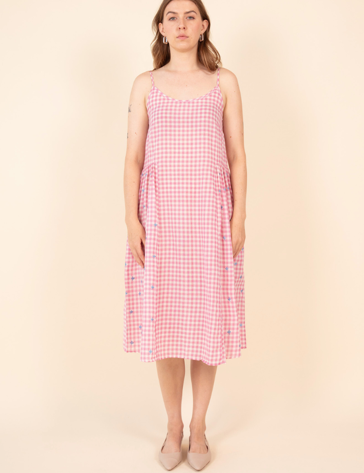 Neusa-Dress-Gingham-A.png