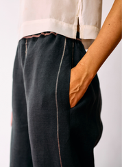 Nila Tapered Pants