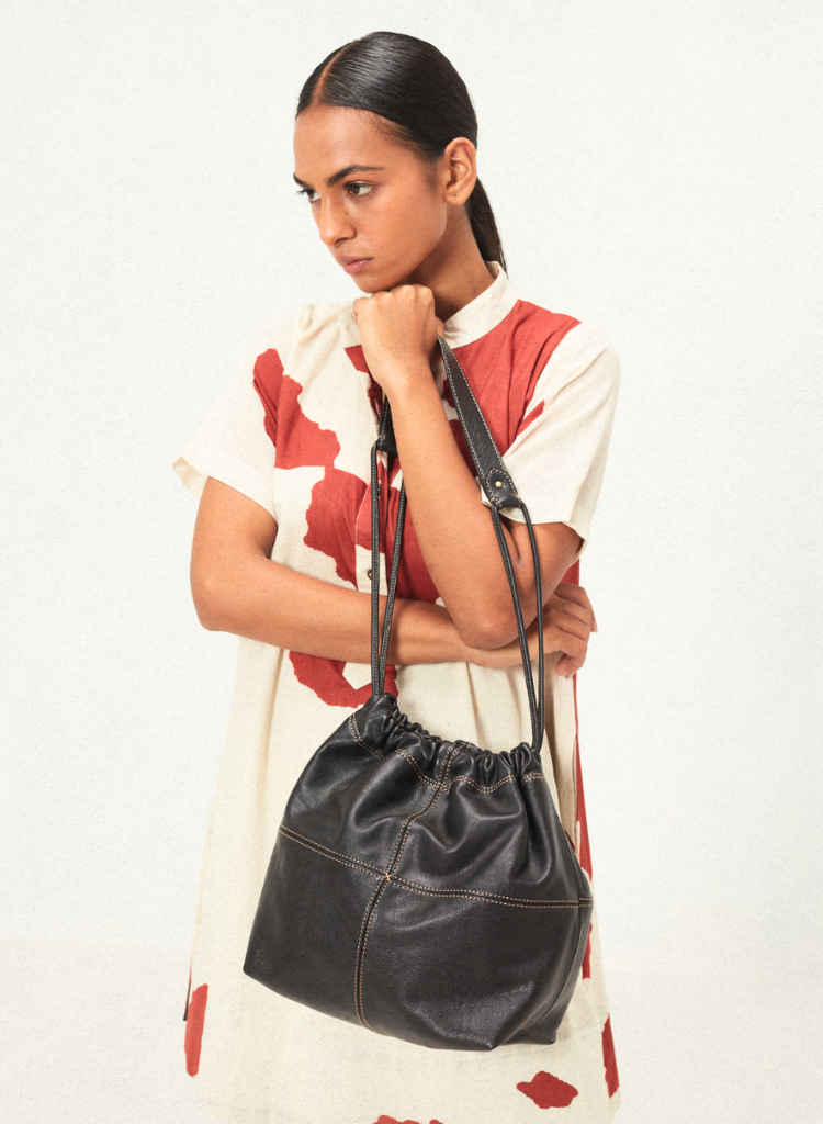 Nocturne Pouch Sling