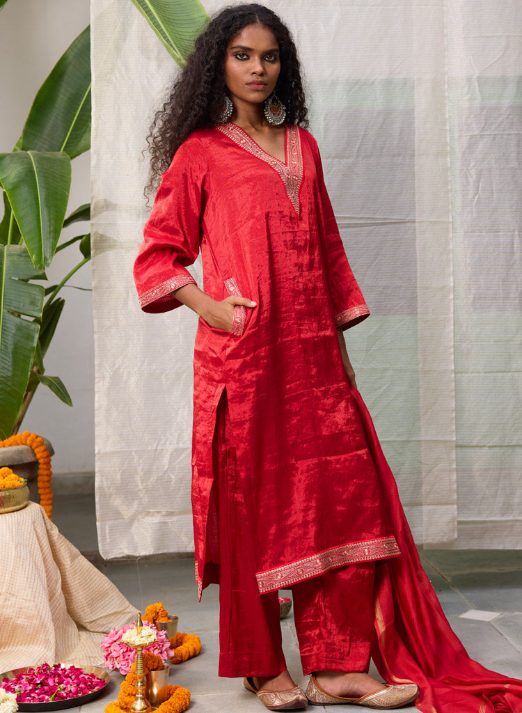 Nyra Kurta Set
