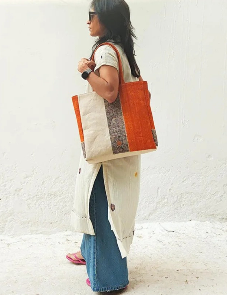 Orange-Block-Tote-B.png