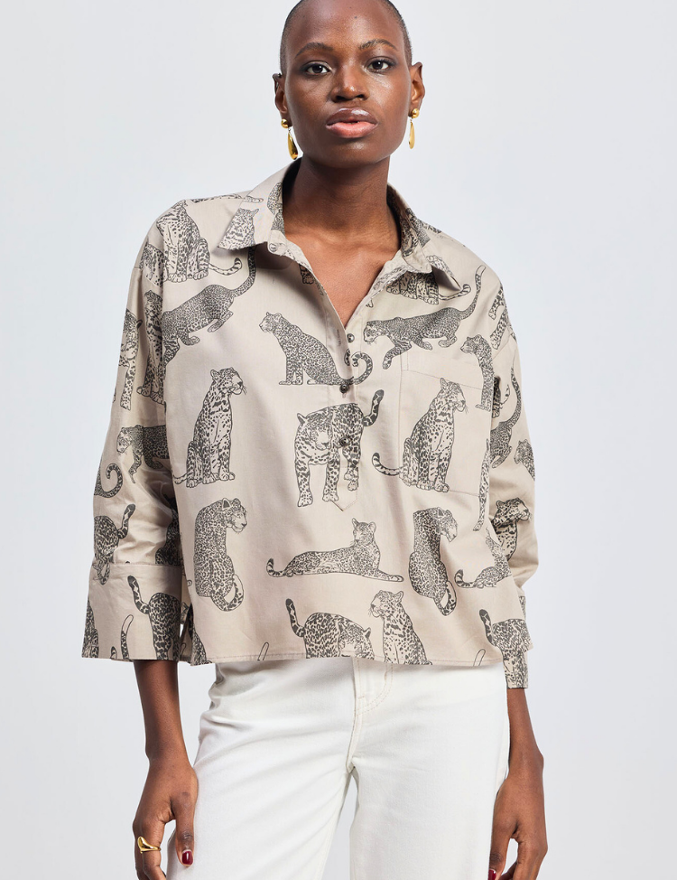 Oversized-Cropped-Button-down-Shirt-In-Animal-Print-E.png