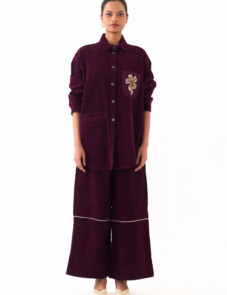 Oversized-U-Hem-Shirt-A_661eebe4-4773-416b-a12e-0578aff2b74d.png