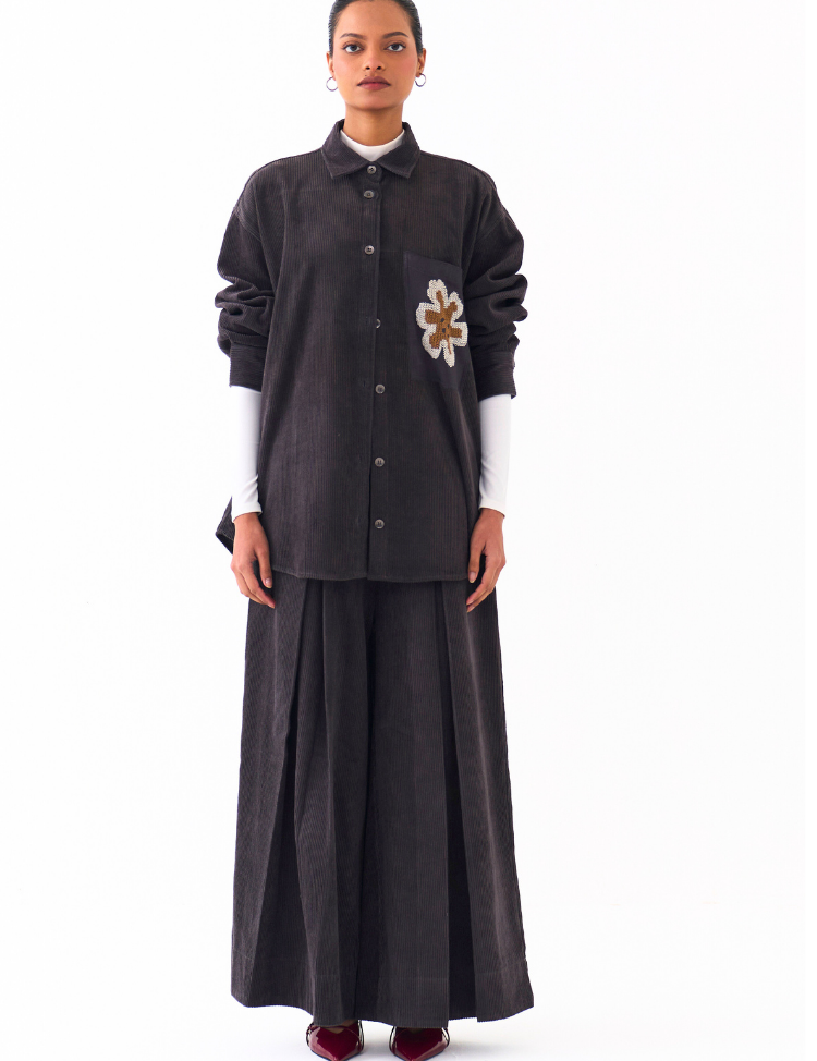 Oversized-U-Hem-Shirt-J_340c9840-8437-4bb9-a64c-2fe9d5b3e042.png