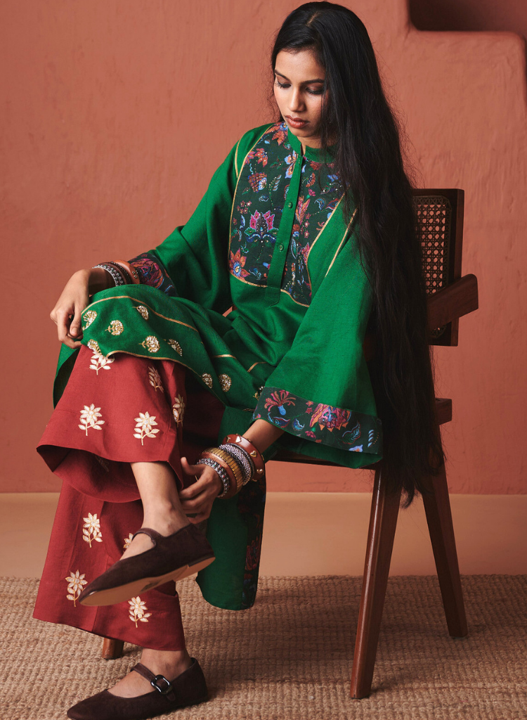 Paan Panelled Kurta Set