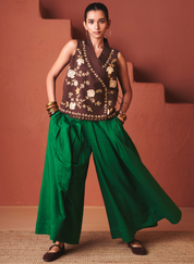 Paan Multi-Pleated Pants
