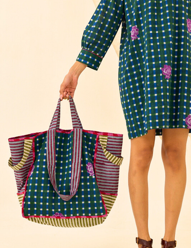 Pakhi-Tote-Bag-B.png