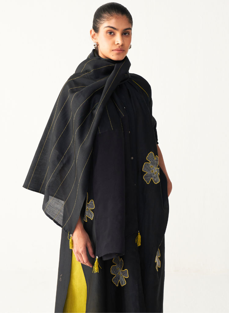 Floral Embroidered Scarf Set