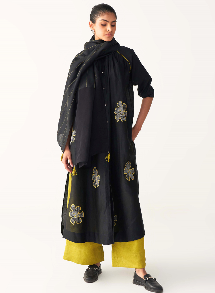 Floral Embroidered Scarf Set