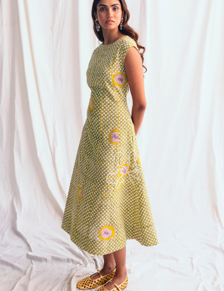 Panna-Panel-Dress-A.png