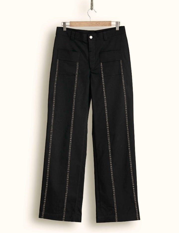 Patch-Pocket-Pants-C_1bc68a18-ee1c-4f9a-8850-e0458225a1be.jpg