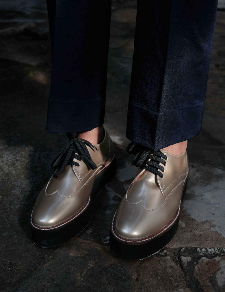 Patent-Leather-Oxfords-Gold-A_3874523e-7f3c-4349-a9dd-5bd55789937e.png