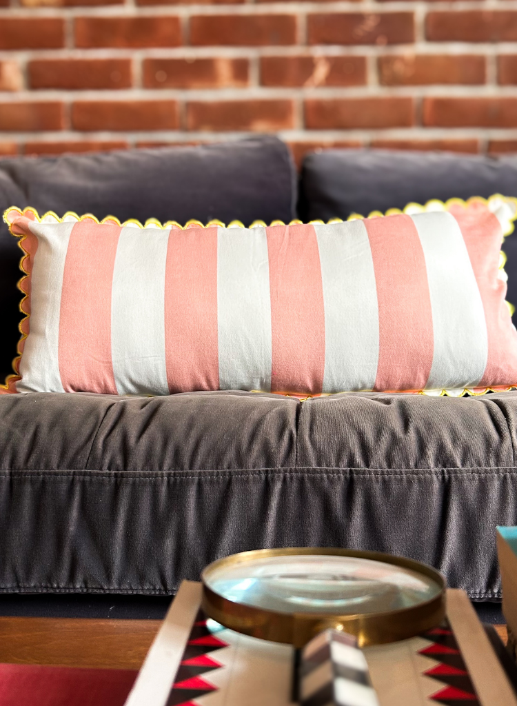 Peach Scallop Lumbar Cushion Cover