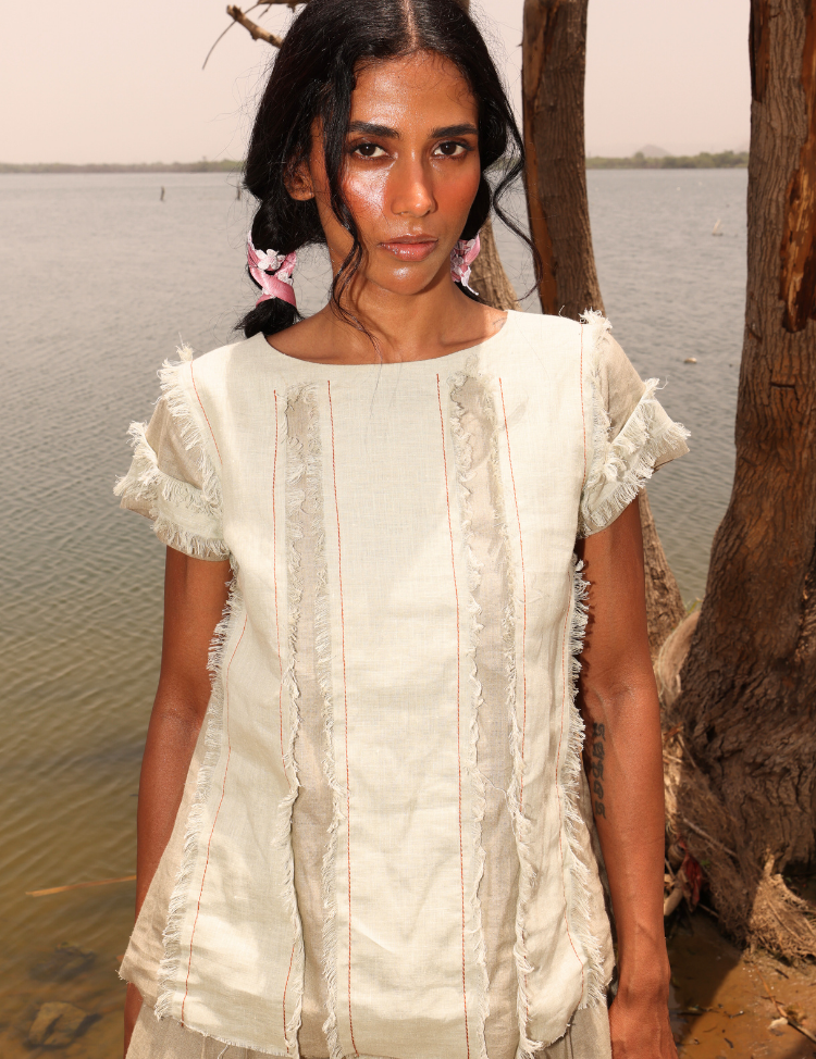 Pili-Fringes-Top-E.png