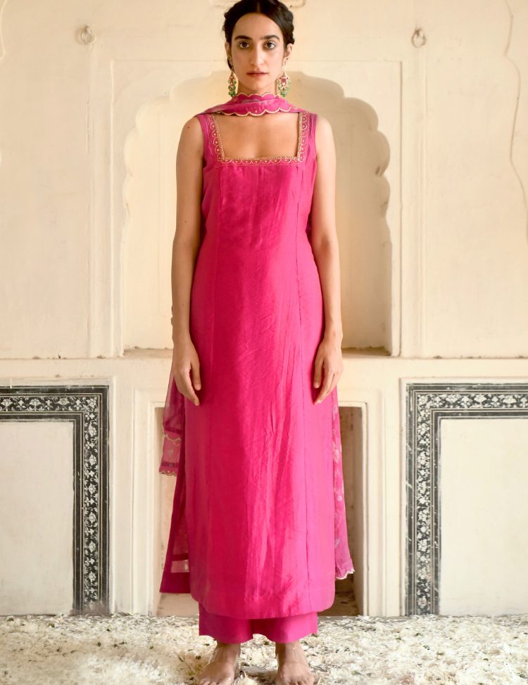Pink-Rose-Kurta-Set-D.png