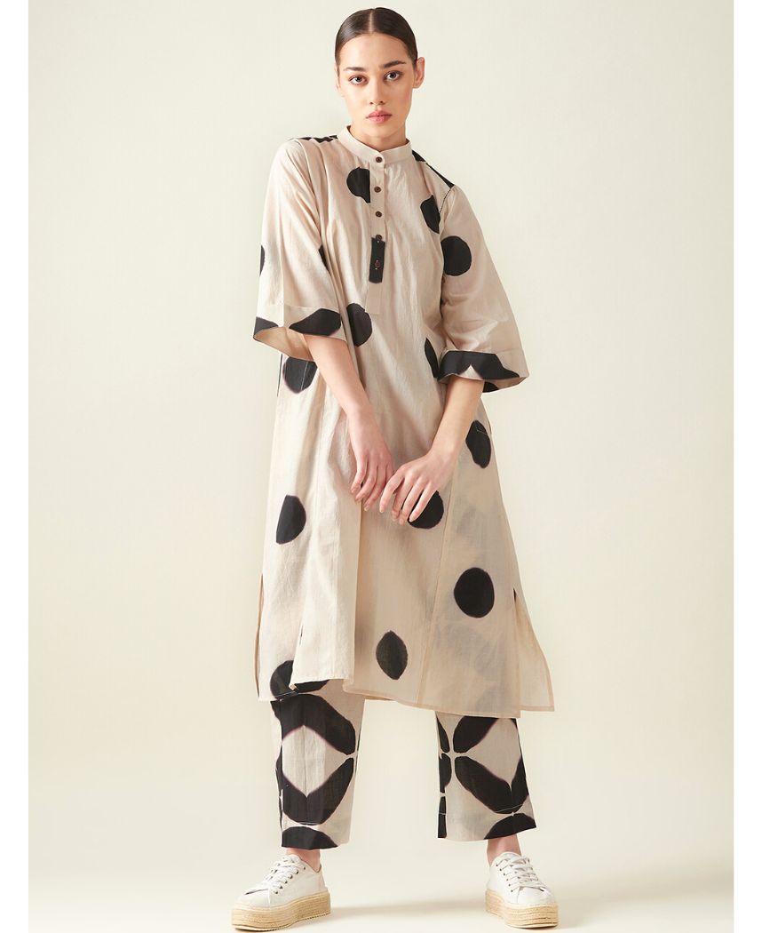 PolkaKurtaSetBlackA_35c68226-cbdf-4639-887d-67114921ab62.jpg
