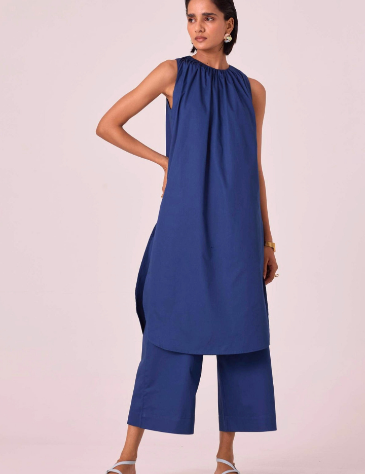 Pomela-Set-Blue-B.png