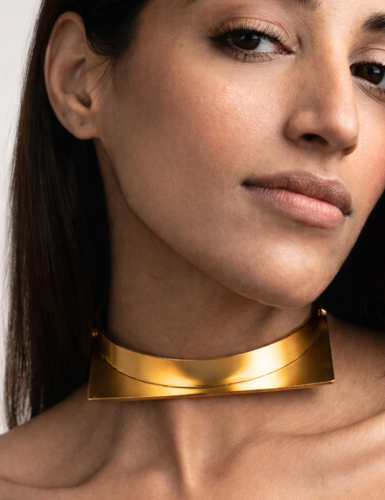 Quadrune-Choker-B.png