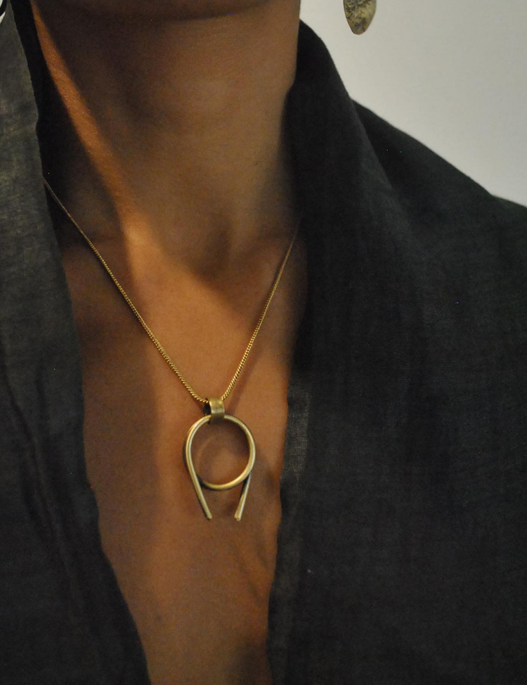 Quame-Pendant-Chain-A.png