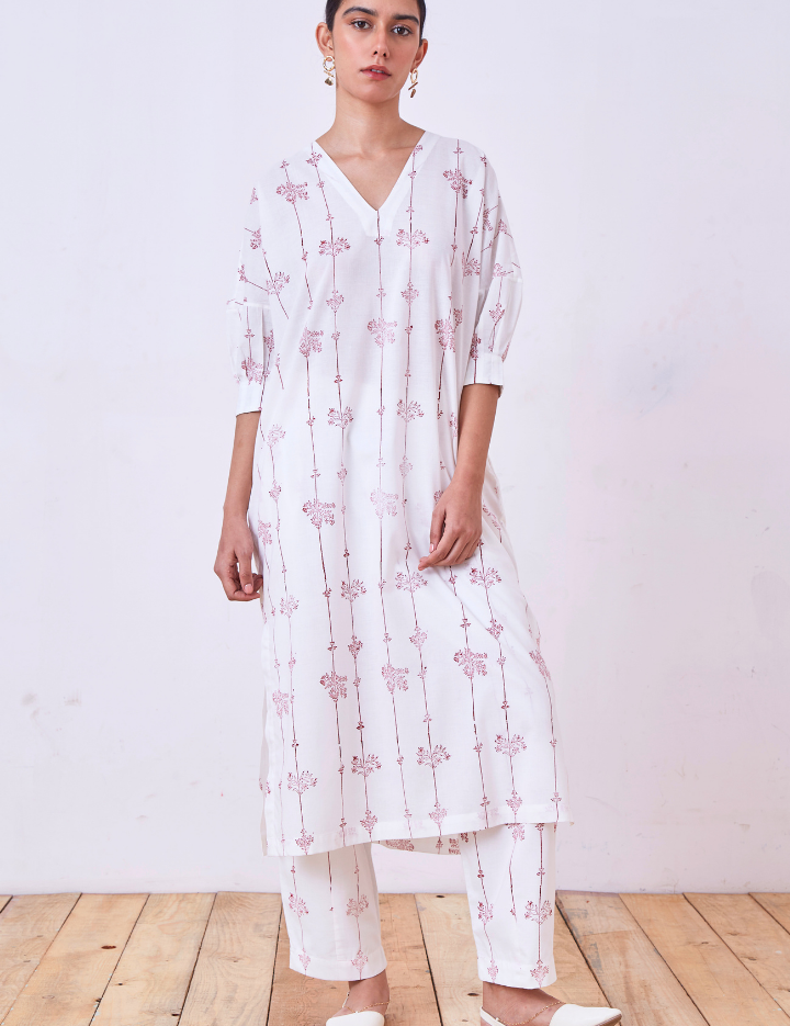 Ratan-Tunic-B_a7ec8529-8c02-4caf-aad6-db37e03f1b7c.png