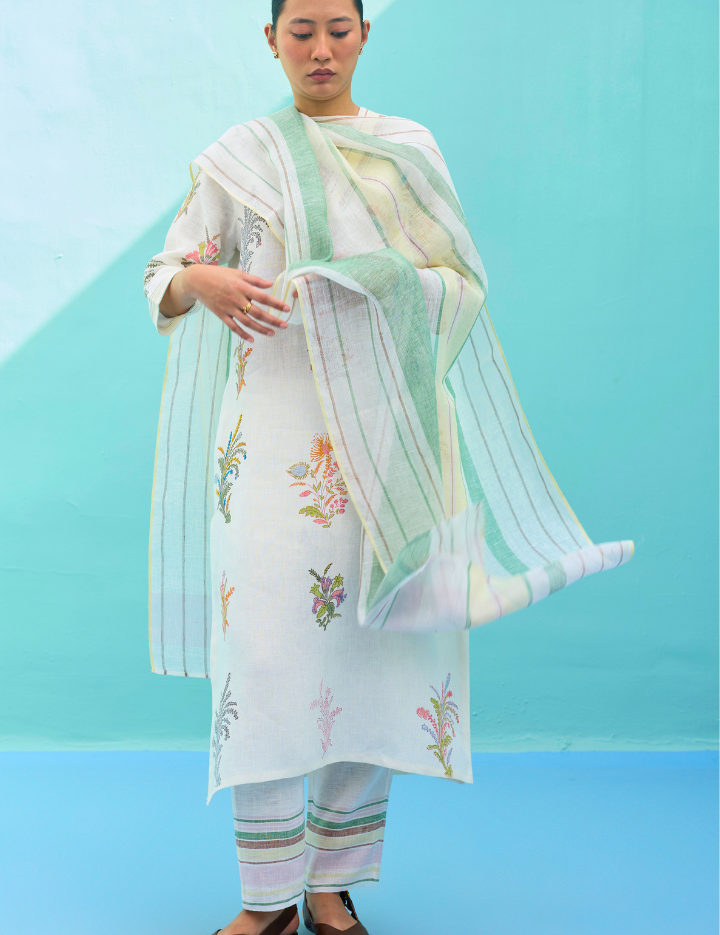 Rava-Stripe-Dupatta-E.png