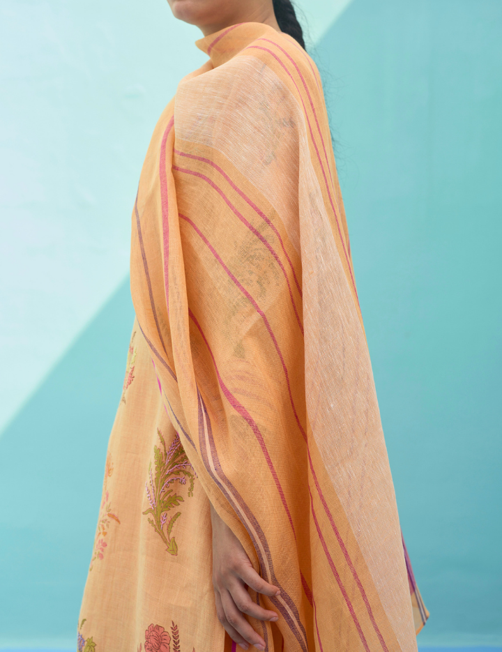 Rava-Stripe-Dupatta-H.png