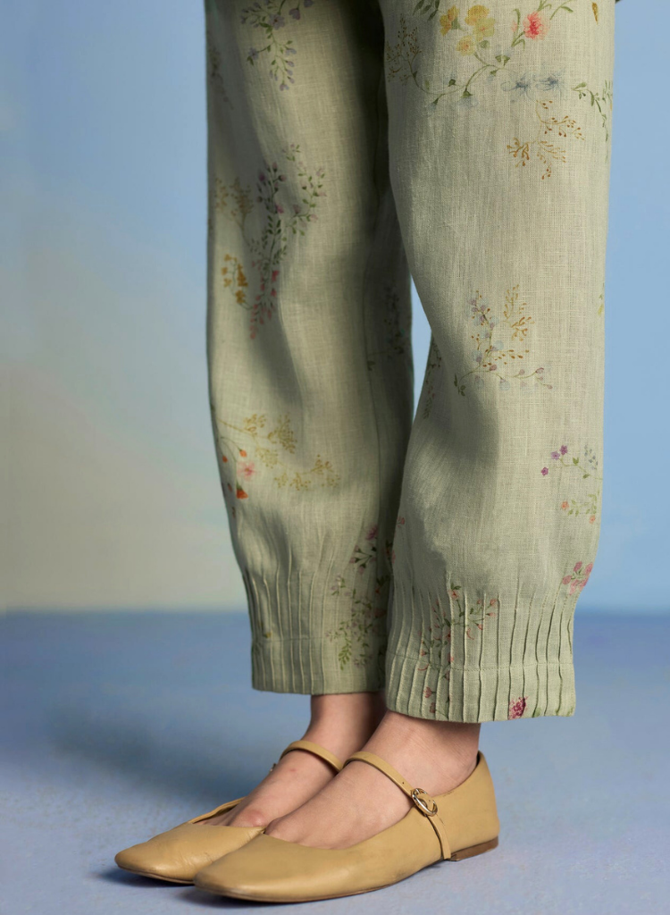 Raya Pintuck Pants