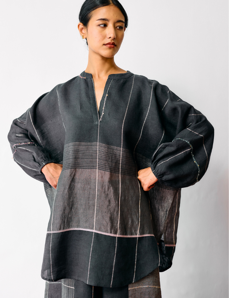 Raza Metallic Top
