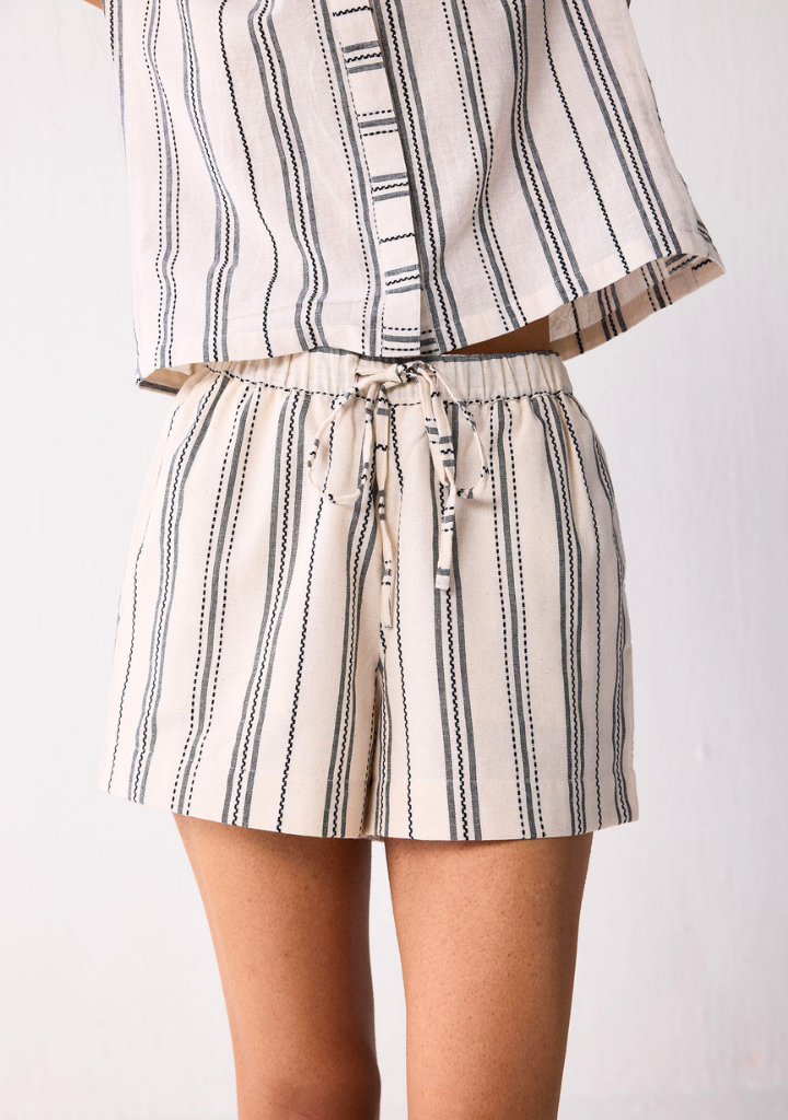 Regular Drawstring Shorts