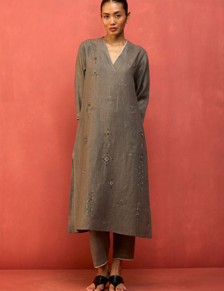 Rena-Hand-Embroidered-Kurta-J.png