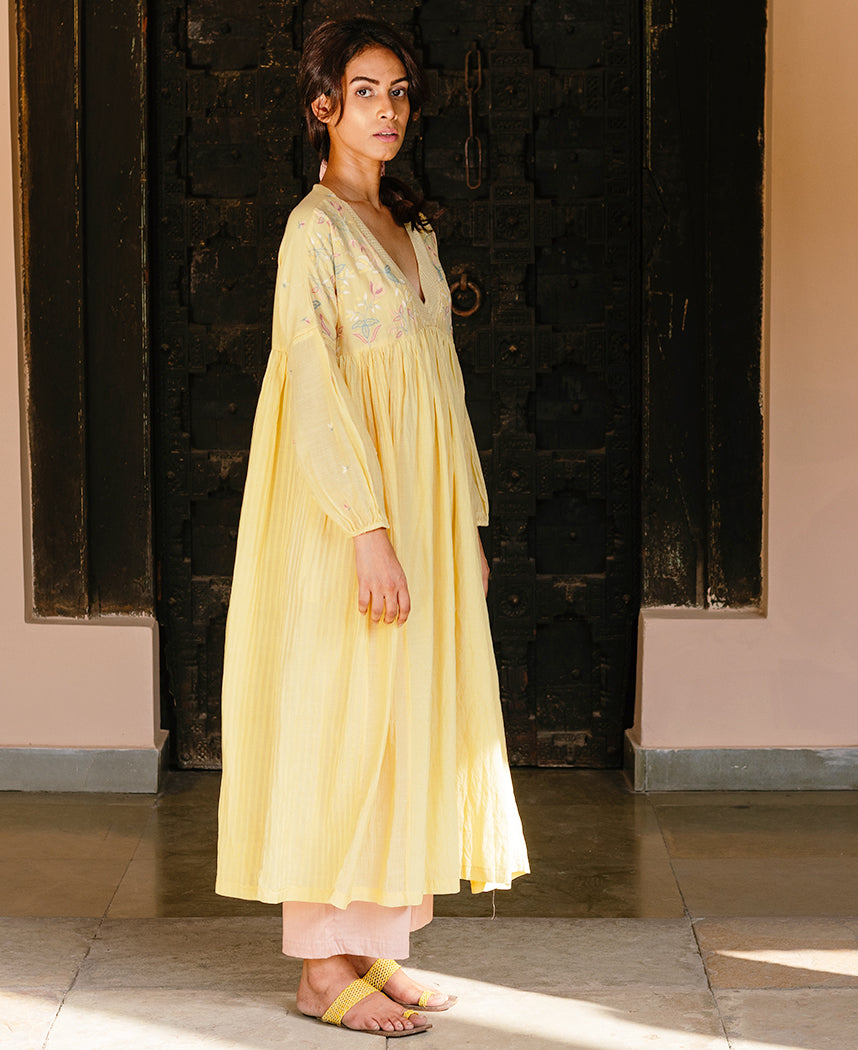 Renne-Dress-Yellow-C_cac8ffd8-fec2-4df7-a362-8b88669e9255.jpg