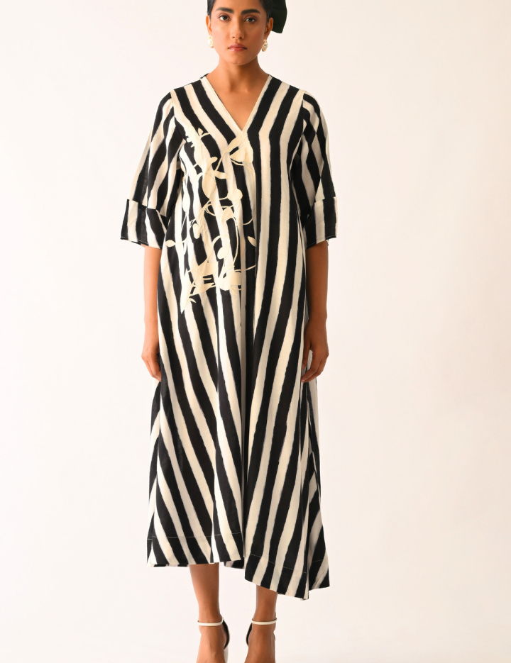 Revolt-B-W-Mayflower-Applique-Dress-B.png
