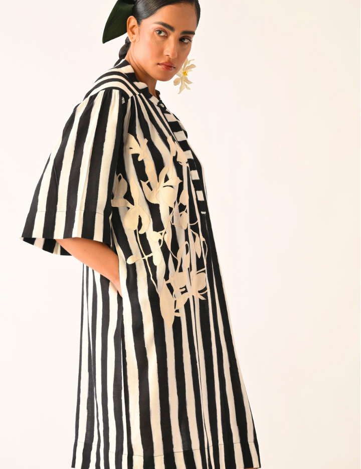 Revolt-B_W-Beach-Applique-Dress-A.png