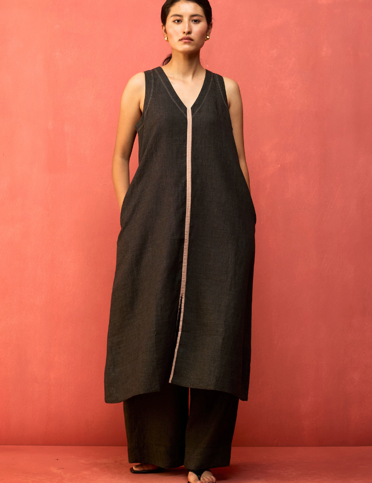 Rohe-Sleeveless-Tunic-D.png