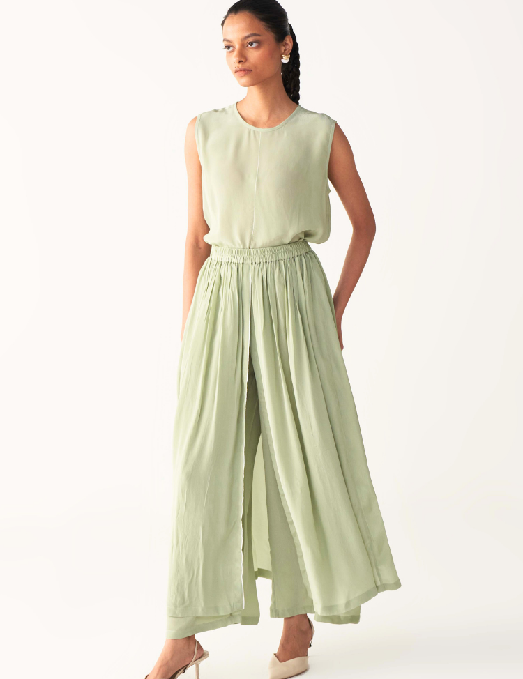 Round-Neck-Set-Light-Green-B_c0c750d0-834d-4078-8f33-c6b8a7f77a4e.png