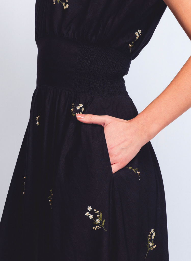 Sae Dress