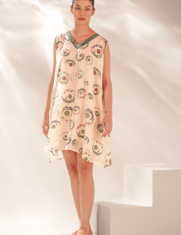 Sangam-Dot-Dress-B.png