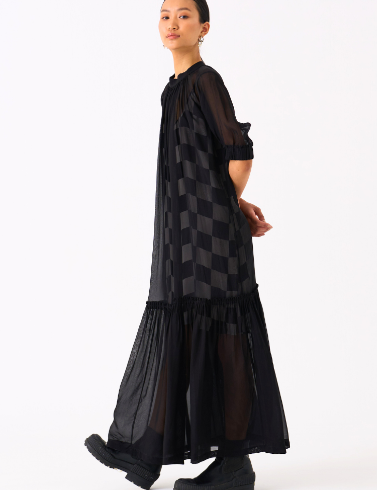 Sheer-Bottom-Fril-Dress-Black-B.png