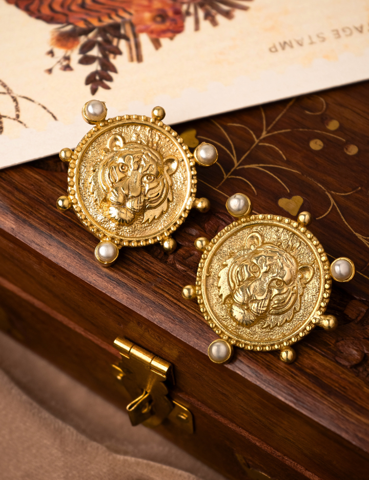Shera-Earrings-B.png