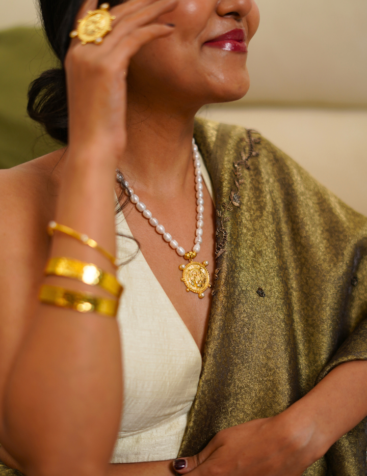Shera-Necklace-A.png