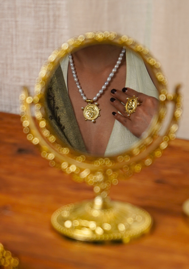 Shera Necklace